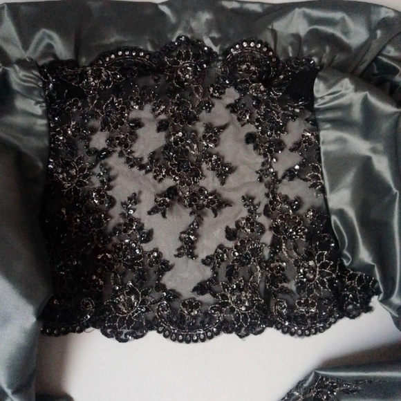 Mother of the Bride Formal Dress Size 12 - Picture 9 of 12